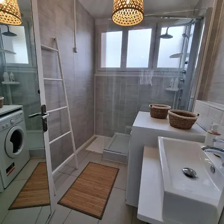 Appartement T3 Lumineux Avec Garage *